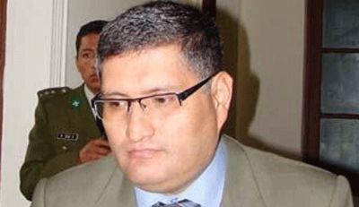 Fiscal dice que no ordenó represión a marchistas; Llorenti y Romero mienten Fiscal dice que no ordenó represión a marchistas; Llorenti y Romero mienten