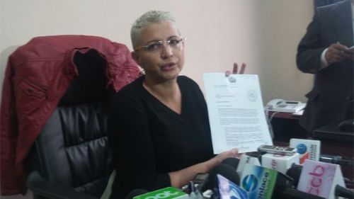 Comisión legislativa pide informe a Gabriela Zapata sobre la empresa china CAMC