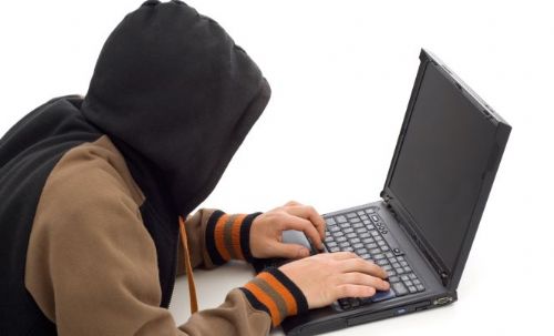 Militantes del MAS crean cuentas falsas en la Redes Sociales para causar confrontación