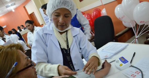 Gobierno reconoce que la asignación para el sector salud es solo de 6,5% del PIB