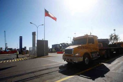 Transportistas bolivianos en Chile sufren represalias tras visita de Choquehuanca