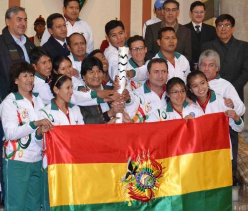 Evo Morales ofrece a bolivianos 50 mil dólares por cada medalla de oro en Río