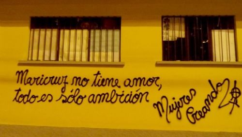 Polémica por graffitis de Mujeres Creando en contra de Maricruz Ribera