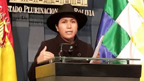Ministra Paco oficializa denuncia por discriminacin contra polticos y otras personas