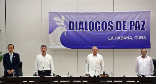 Evo Morales esperaba llamada del presidente de Colombia para asistir a la firma de paz