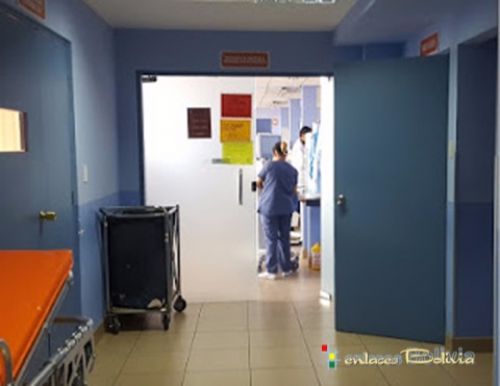 Niña flagelada por su madrastra y su padre falleció en la madrugada