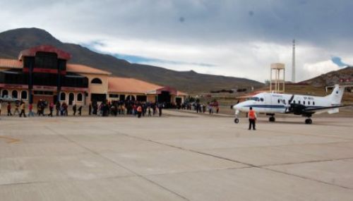Evo Morales dice que en Potosí no hay un terreno adecuado para la construcción de un aeropuerto