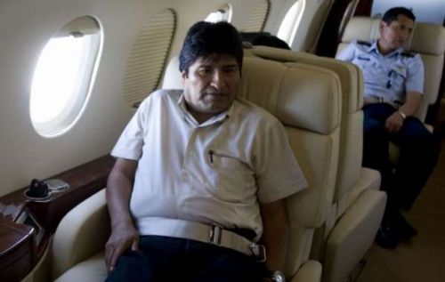 Evo Morales voló 11.167 horas en avión en 11 años de mandato