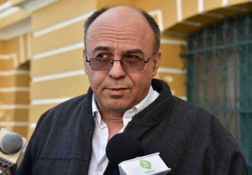 Ministro de Defensa confirma que el Gobierno gastó medio millón de dólares en bombardear nubes