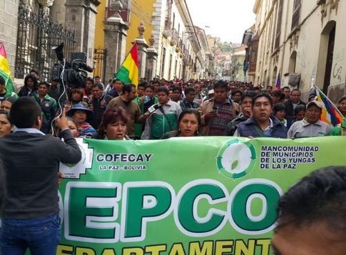 Gobierno cree que cerco a la Plaza Murillo equivale a un secuestro de Palacio