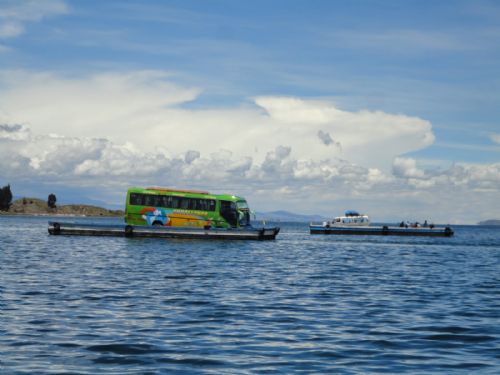 El lago Titicaca está cada vez más contaminado