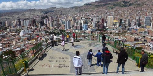 Obras municipales en La Paz generaron 40,000 empleos en cinco años