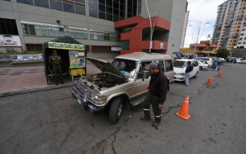 Policía inicia operativos de control de la roseta de inspección vehicular 2017