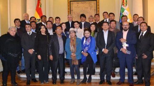 Gobierno designa cuatro cónsules en Chile, exministra Paco es cónsul adjunta