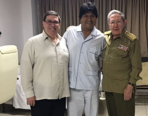 Evo Morales fue operado con éxito y podrá hablar en 7 días