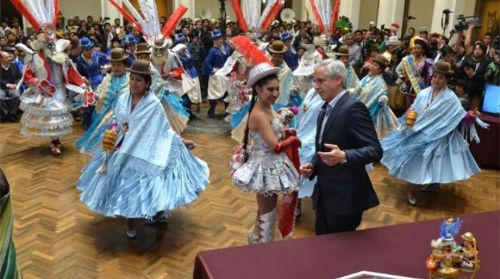 García Linera desea que cuando muera le traigan morenada y 6 chinas a su tumba