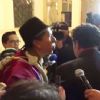 Gualberto Cusi escupe en la cara a diputado masista Víctor Borda Gualberto Cusi escupe en la cara a diputado masista Víctor Borda