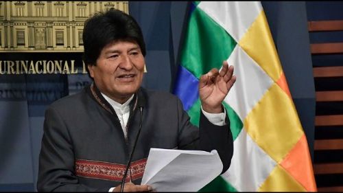 Evo Morales presenta plan para reducir la burocracia