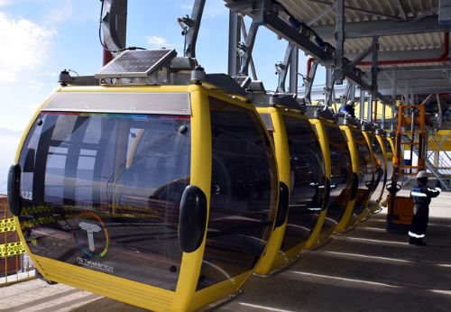 Mi Teleférico anuncia rebaja de tarifas en julio y agosto a los que paguen con tarjeta