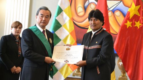 Deuda externa de Bolivia con China creció más de siete veces desde 2007
