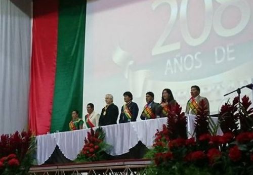 Evo Morales anuncia la construcción de dos centros nucleares en La Paz