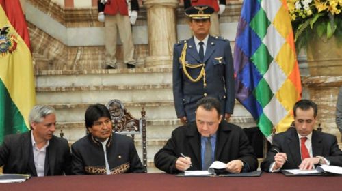 Evo Morales afirma que Bolivia tiene total independencia del Fondo Monetario Internacional y Banco Mundial