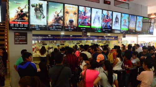 Los cines proponen reabrir con salas al 100% de capacidad pero con ambientes esterilizados