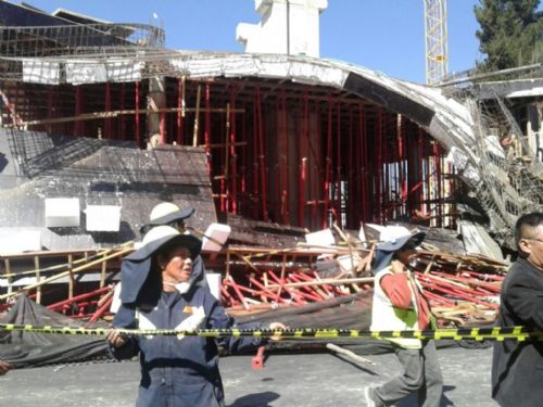 Se desploma estación del Teleférico en construcción y deja 10 heridos