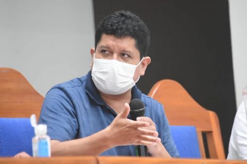 Jefe de bancada del MAS califica de demagógico pedido de la oposición de ítems para salud